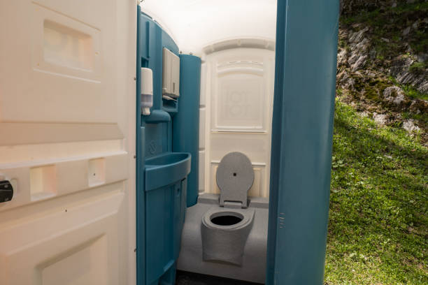 Affordable portable toilet rental in Como, MS